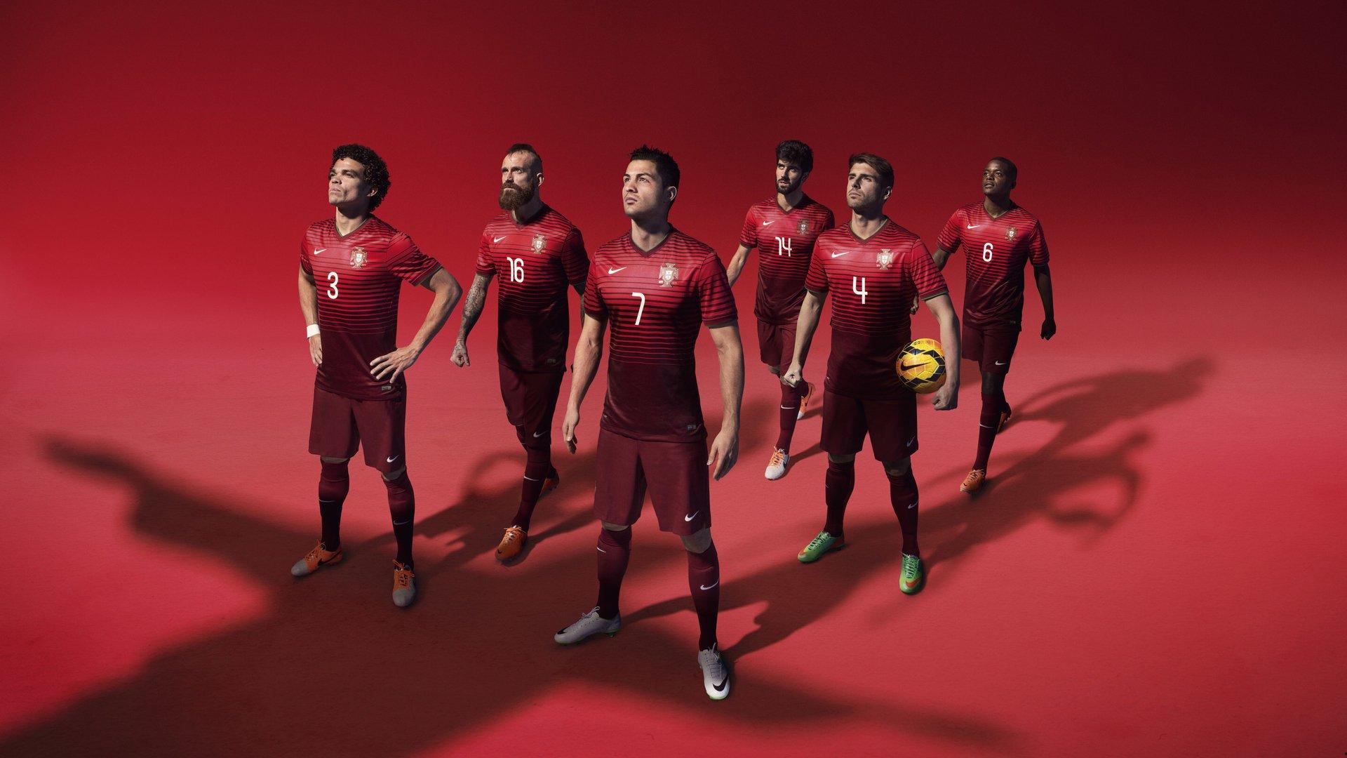 当传奇遭遇嘘声，C罗重返伯纳乌，皇马球迷的复杂情绪